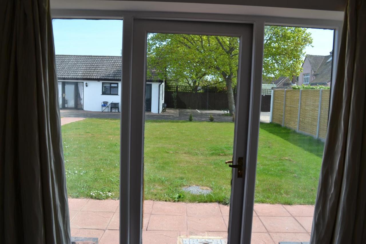 Number 4 - Lytton Tree Lodge, Reydon, Southwold Exterior photo